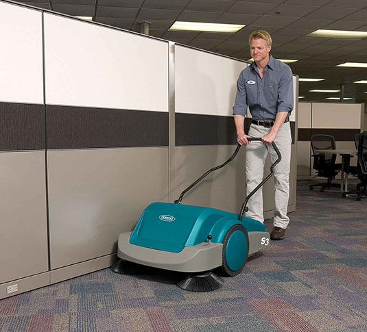<span style='color:#000;font-size:18px;font-weight:700;'>TENNANT S3</span><br><span style='color:#000;font-size:14px !important;font-weight:400!important;'>Manual Sweeper</span>