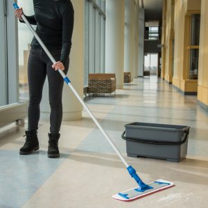 <span style='color:#000;font-size:18px;font-weight:700;'>Alat-Alat Housekeeping</span><br><span style='color:#000;font-size:14px !important;font-weight:400!important;'>Alat Housekeeping dan Fungsinya</span>