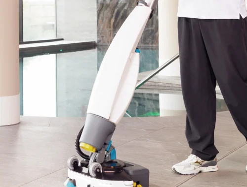 3 Mesin Cleaning i-mop 40 Scrubber Dryer